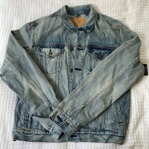 Gap Men’s Jean Jacket